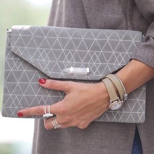 stella & dot City Slim Clutch Slate Grey Geo Print